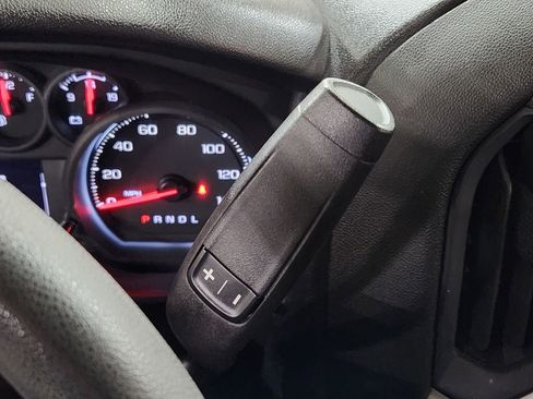 Used 2022 Chevrolet Silverado 1500 Custom image 50