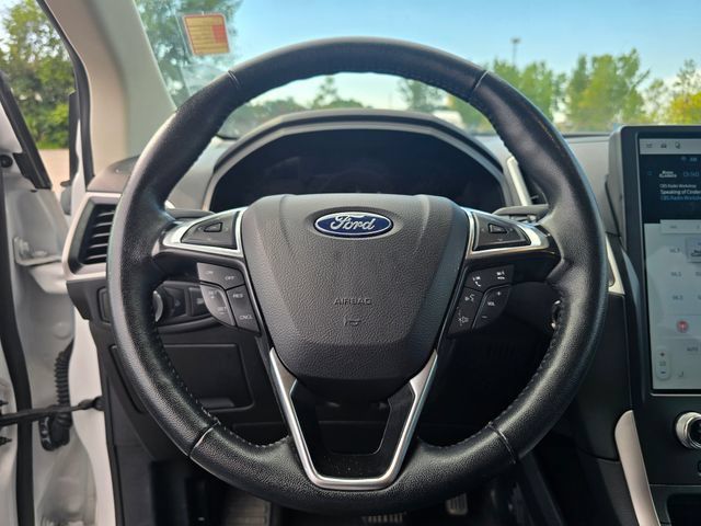 Used 2024 Ford Edge SEL AWD/4WD image 25