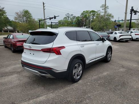 Used 2023 Hyundai Santa Fe SEL w/ Premium Package FWD image 2