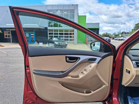 Used 2013 Hyundai Elantra GLS FWD image 12