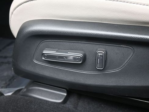 Used 2024 Honda HR-V EX-L image 13