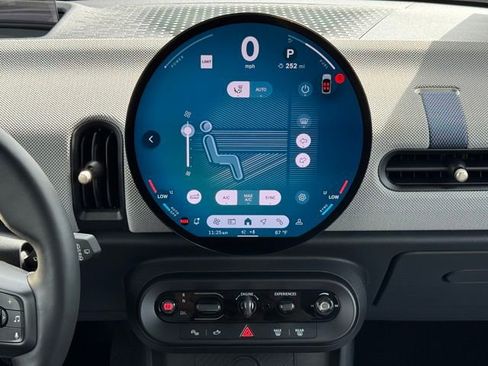 Used 2025 MINI Cooper S FWD image 24