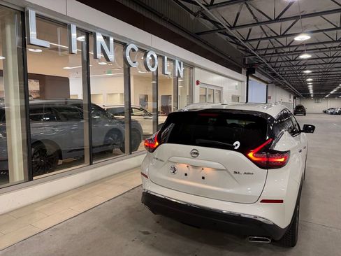 Used 2019 Nissan Murano SL w/ SL Technology Package AWD/4WD image 9