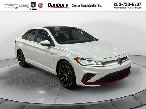 Used 2025 Volkswagen Jetta GLI Autobahn image 1