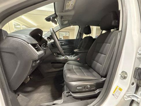 Used 2022 GMC Terrain SLE w/ Driver Convenience Package AWD/4WD image 18