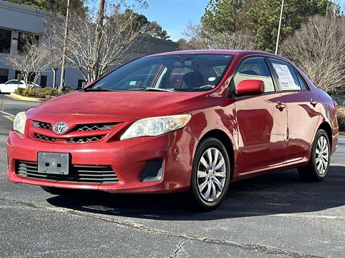 Used 2012 Toyota Corolla LE image 1