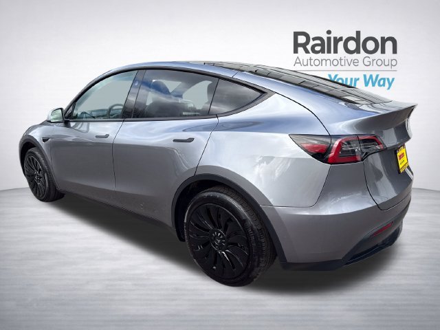 Used 2025 Tesla Model Y Long Range RWD image 5