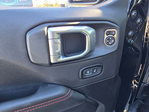 Used 2023 Jeep Wrangler Unlimited Rubicon image 21