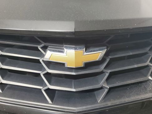 Used 2023 Chevrolet Camaro LT RWD image 9