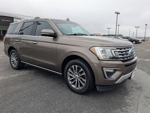 Used 2018 Ford Expedition Limited w/ Driver Assistance Package image 2
