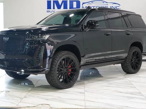 Used 2023 Cadillac Escalade V AWD/4WD image 1