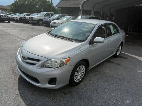 Used 2011 Toyota Corolla LE FWD image 8