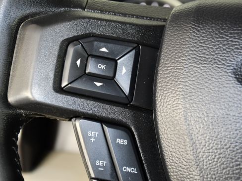 Used 2019 Ford F150 XLT w/ Equipment Group 302A Luxury AWD/4WD image 22