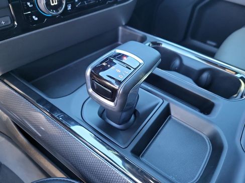 Used 2023 Chevrolet Silverado 1500 ZR2 w/ Technology Package image 20