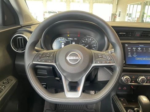 Certified 2024 Nissan Kicks SV FWD image 11