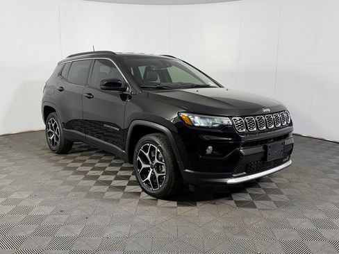 Used 2025 Jeep Compass Limited AWD/4WD image 4