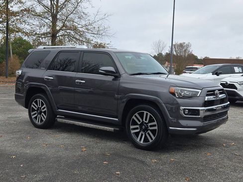 Used 2023 Toyota 4Runner Limited image 5