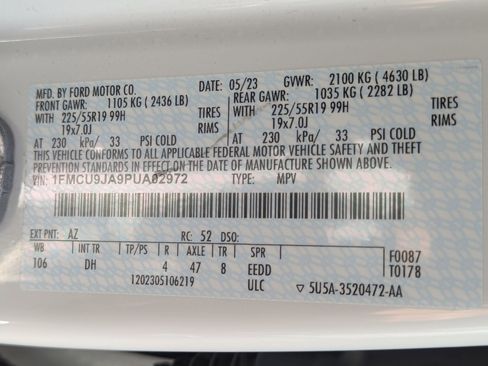 Used 2023 Ford Escape Platinum w/ Premium Technology Package image 33