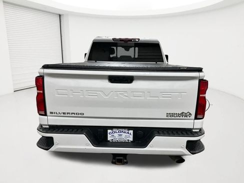Used 2024 Chevrolet Silverado 3500 High Country w/ Technology Package AWD/4WD image 6