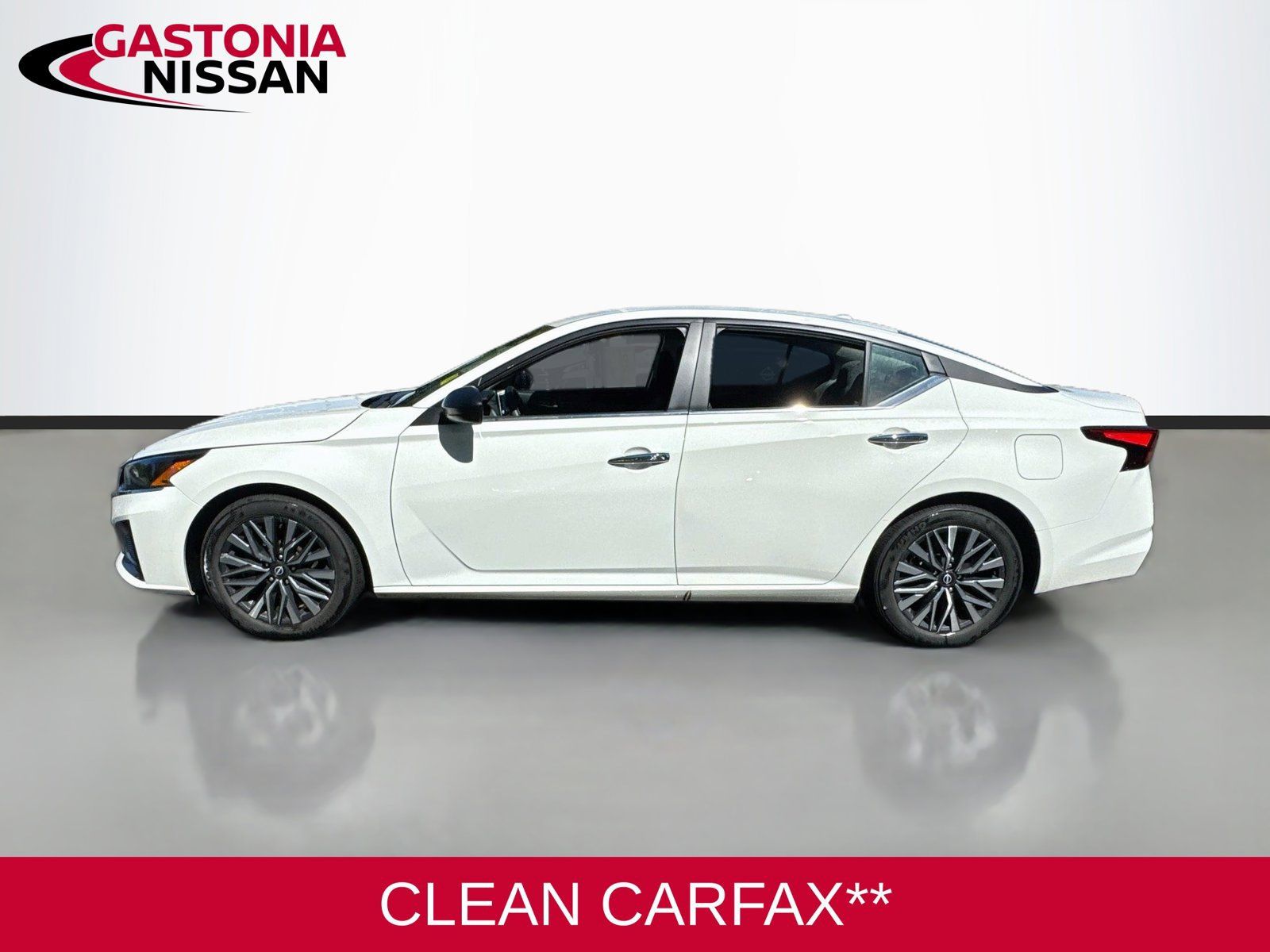Used 2025 Nissan Altima 2.5 SV FWD image 5