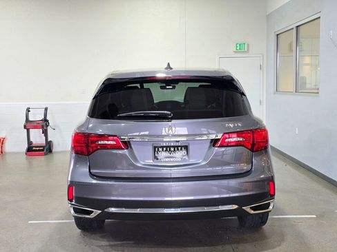 Used 2017 Acura MDX SH-AWD image 5