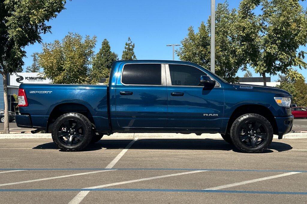 Used 2023 RAM 1500 Big Horn AWD/4WD image 3