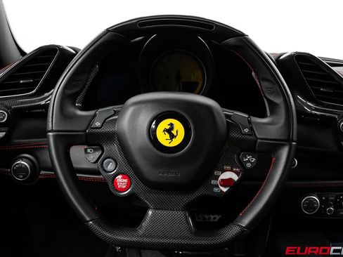 Used 2017 Ferrari 488 GTB RWD image 31