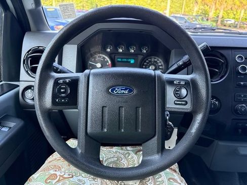Used 2016 Ford F250 XL w/ Power Equipment Group AWD/4WD image 12