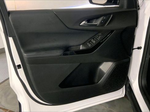 Used 2026 Chevrolet Equinox LT FWD image 26