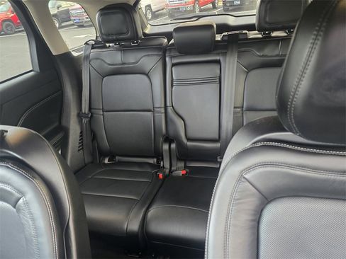 Certified 2023 Lincoln Corsair Reserve w/ Equipment Group 202A image 28