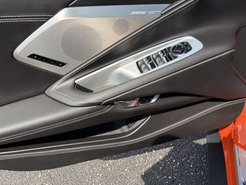 Used 2025 Chevrolet Corvette Stingray Premium Conv w/ Z51 Performance Package RWD image 22