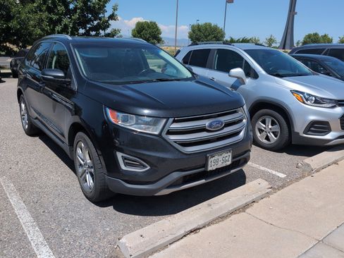 Used 2016 Ford Edge Titanium w/ Technology Package AWD/4WD image 4