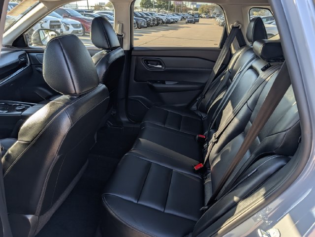 Used 2023 Nissan Rogue SL AWD/4WD image 29