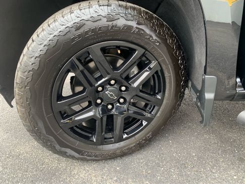 Certified 2025 Chevrolet Silverado 1500 Custom w/ Turbomax Blackout Package image 8