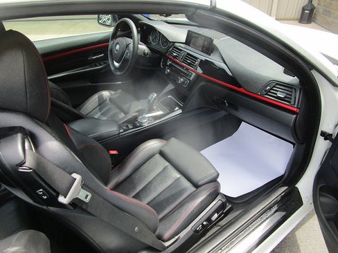 Used 2015 BMW 428i xDrive Convertible image 19