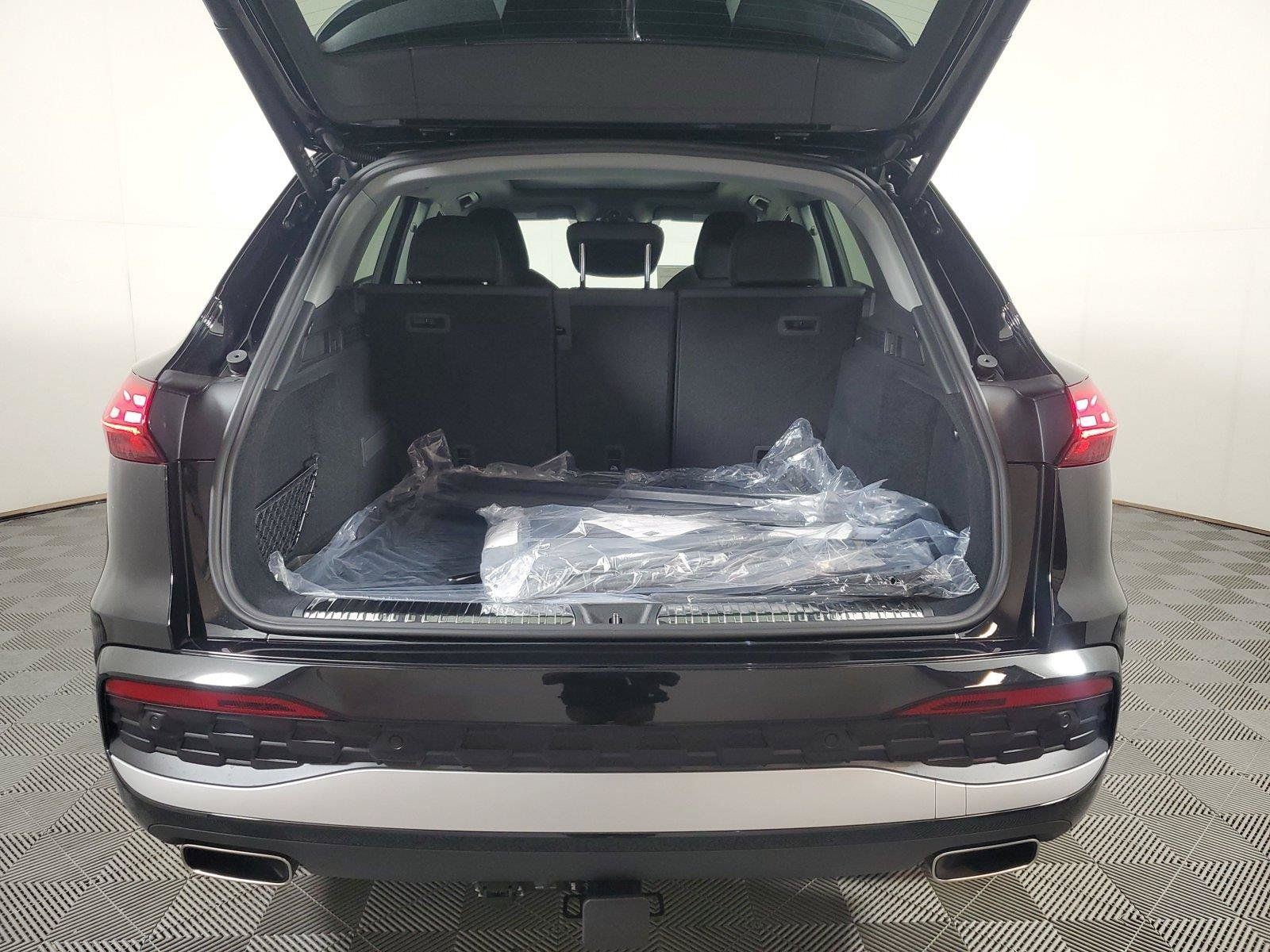 New 2026 Audi Q5 Premium AWD/4WD image 9