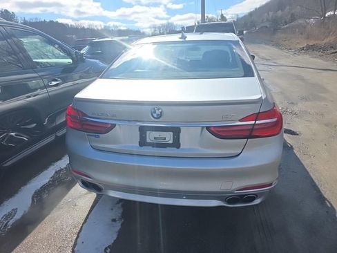 Used 2018 BMW ALPINA B7 xDrive image 8