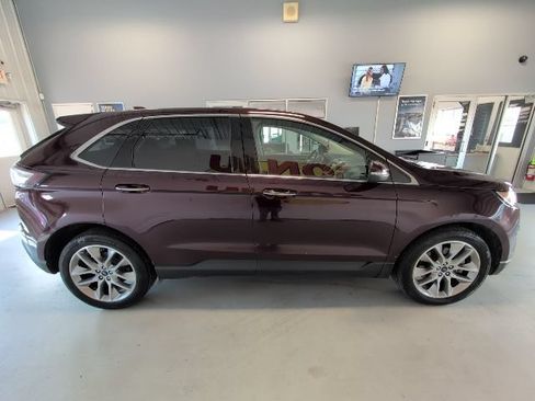 Certified 2018 Ford Edge Titanium w/ Equipment Group 301A AWD/4WD image 6