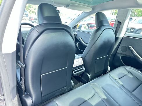 Used 2025 Tesla Model 3 Long Range RWD image 13