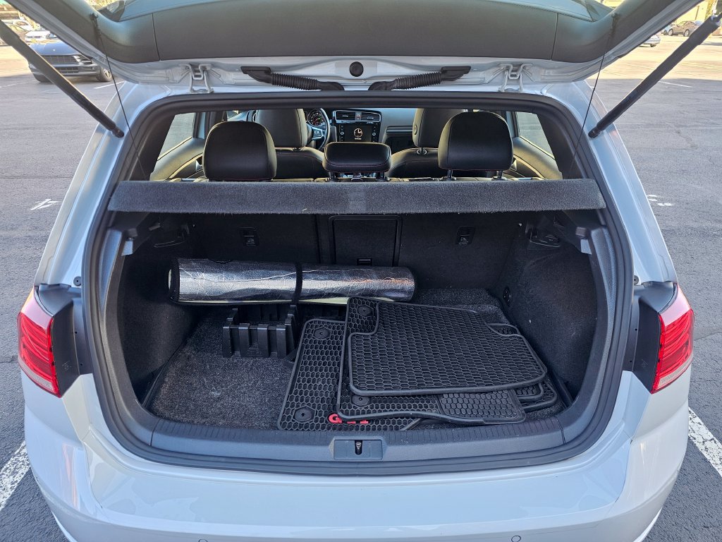 Used 2018 Volkswagen GTI 4-Door FWD image 7
