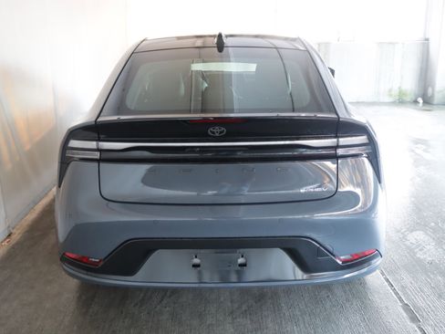 New 2026 Toyota Prius Plug-In Hybrid image 4