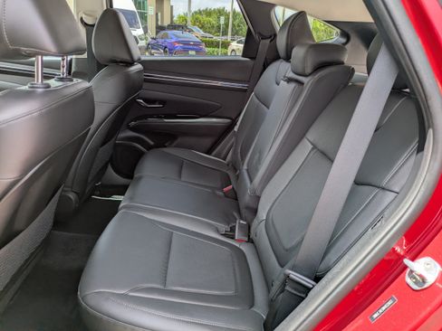 Certified 2022 Hyundai Tucson Limited FWD image 13