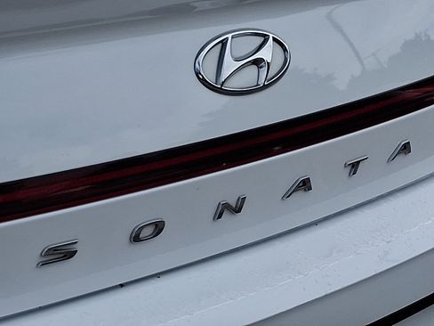 Used 2021 Hyundai Sonata Limited FWD image 30