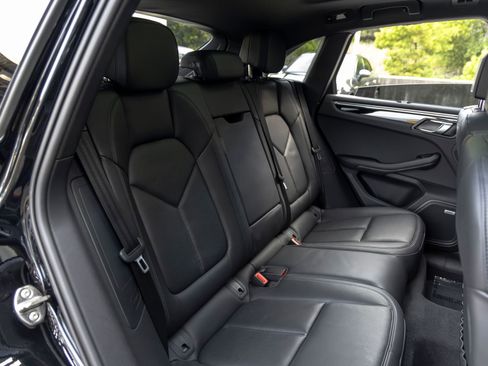 Certified 2022 Porsche Macan S AWD/4WD image 53