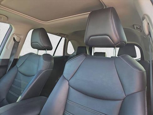 Used 2023 Toyota RAV4 XLE Premium FWD image 12