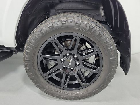 Certified 2024 Toyota 4Runner SR5 Premium w/ Moonroof Package AWD/4WD image 8