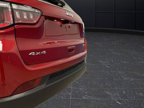 New 2025 Jeep Compass Latitude w/ Sun & Sound Group image 33