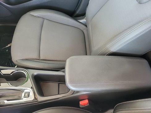 Certified 2023 Buick Encore GX Select FWD image 22