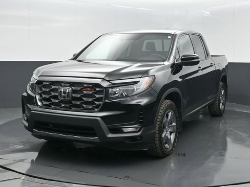 Certified 2025 Honda Ridgeline TrailSport image 7