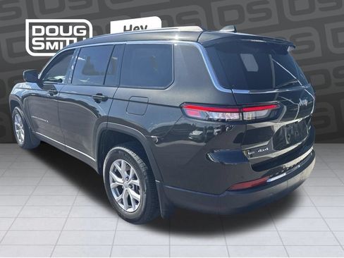 Used 2022 Jeep Grand Cherokee L Limited w/ MOPAR Finishing Package AWD/4WD image 3
